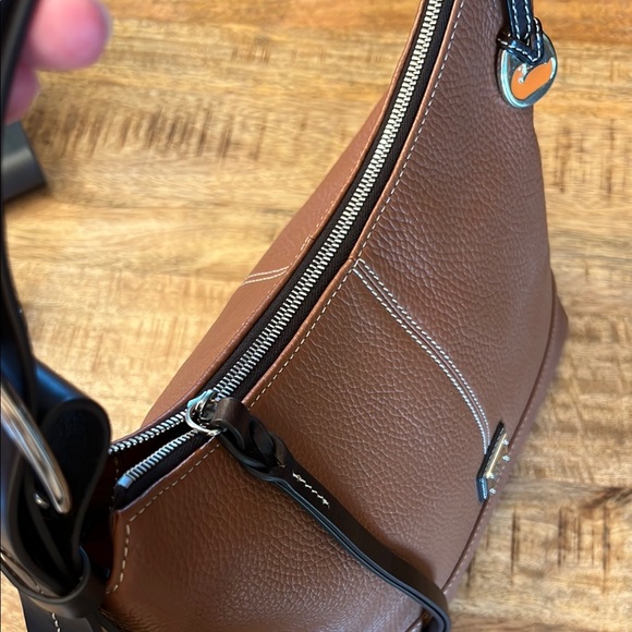Dooney & Bourke 🦆 Elegant Brown Pebbled Leather Shoulder Bag EUC - Picture 7 of 15
